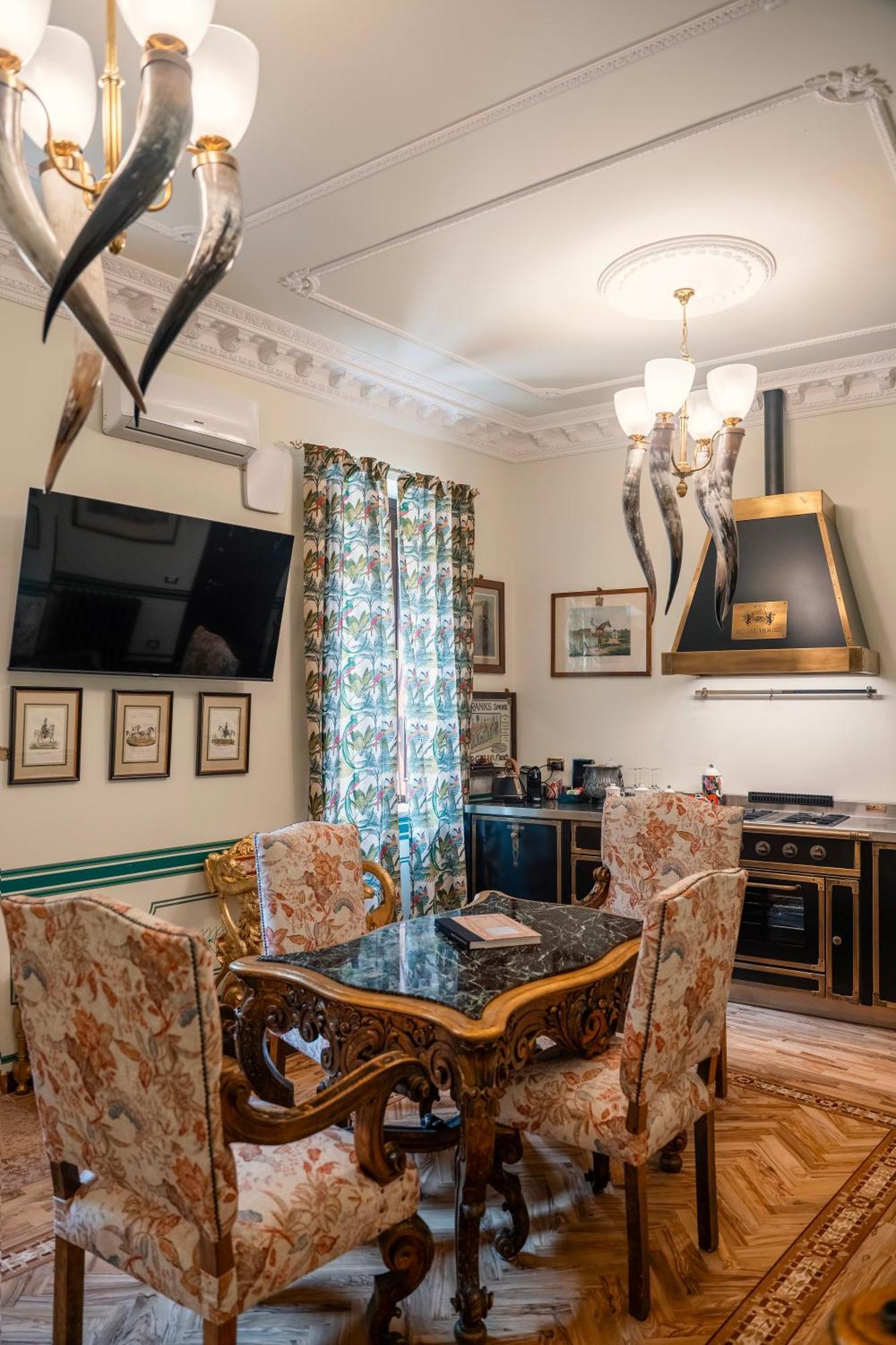 Appartamento Regal House Regimental